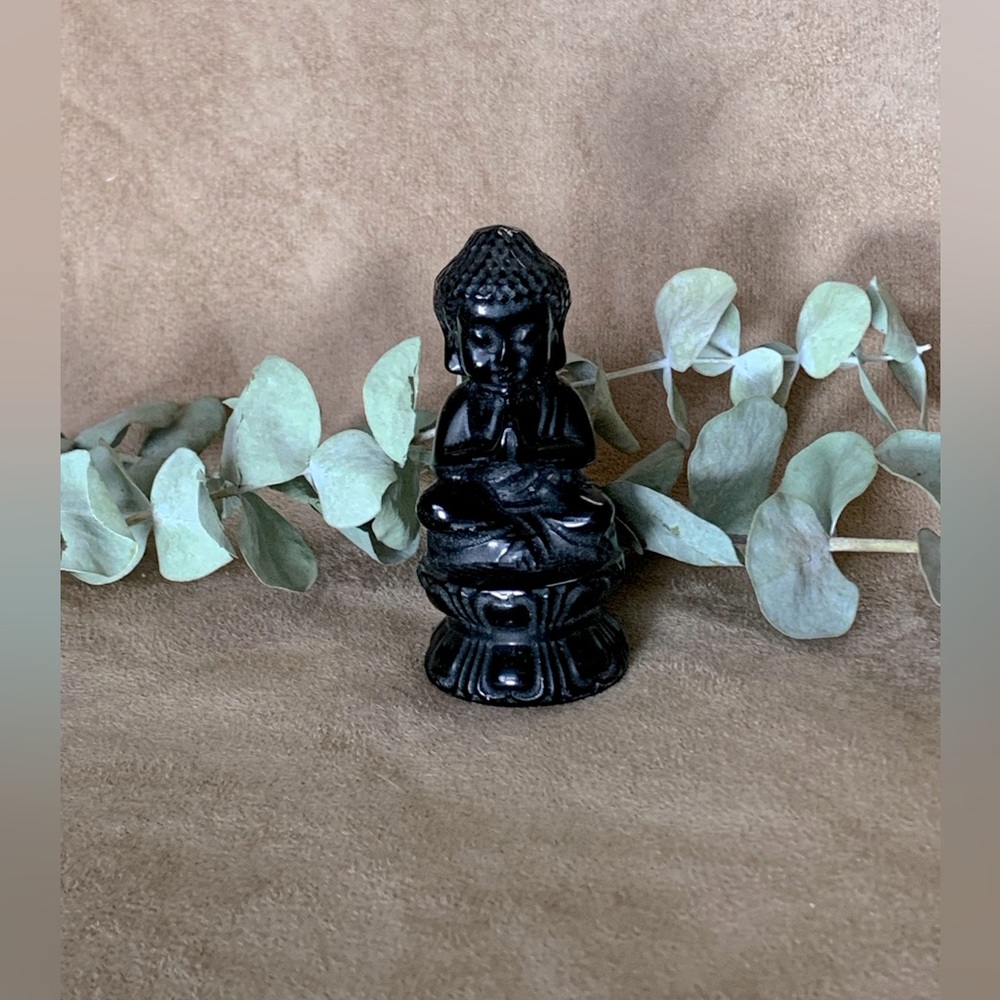 Obsidian Praying Buddha